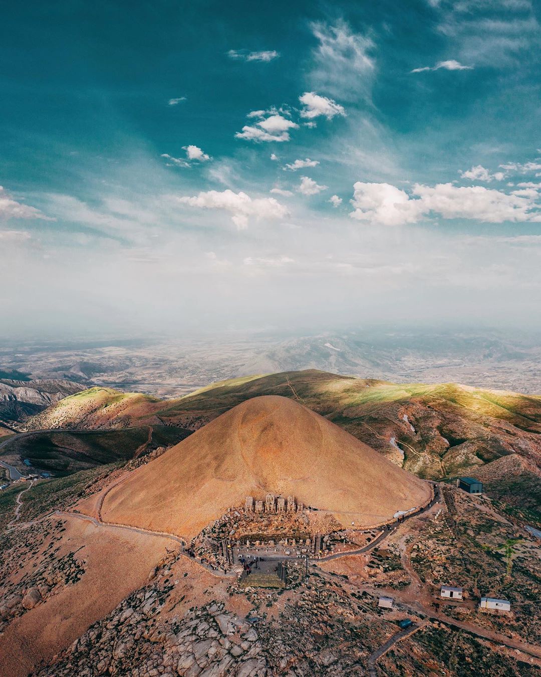 Toàn cảnh núi Nemrut, Thổ Nhĩ Kỳ