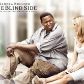 Review phim The Blind Side (Góc khuất) - Ai cũng xứng đáng có "chiếc giường" của riêng mình